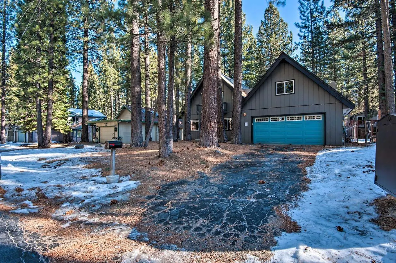 Cozy Mountain Cabin About 7 Mi To Heavenly Ski Resort! South Lake Tahoe