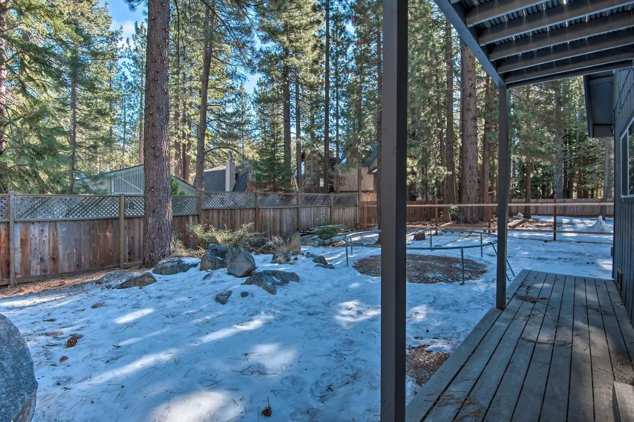 Cozy Mountain Cabin About 7 Mi To Heavenly Ski Resort! South Lake Tahoe 0*,  United States